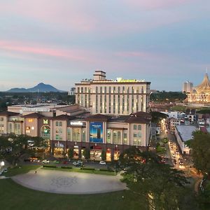 The Waterfront Hotel Kuching